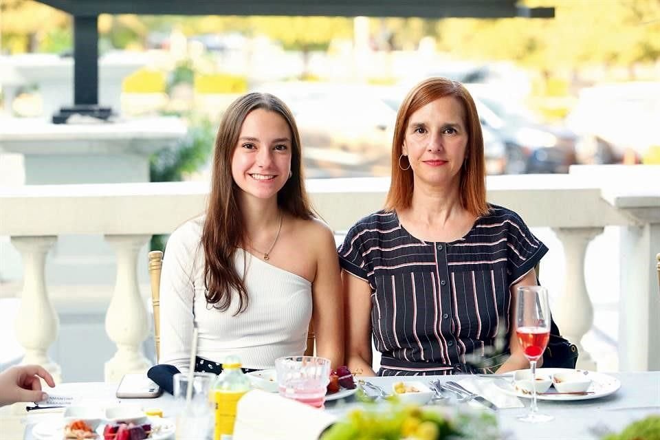 Daniela Cantú y Ana Lucía de Cantú