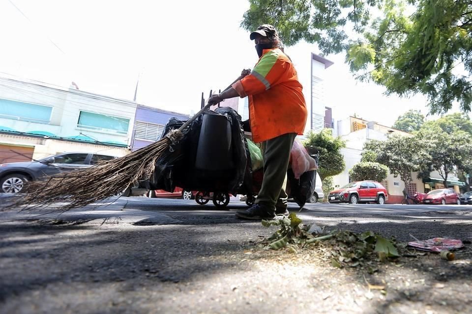 Despidos y cambios de zona son algunas de las acciones de líderes contra agremiados del servicio de limpia.