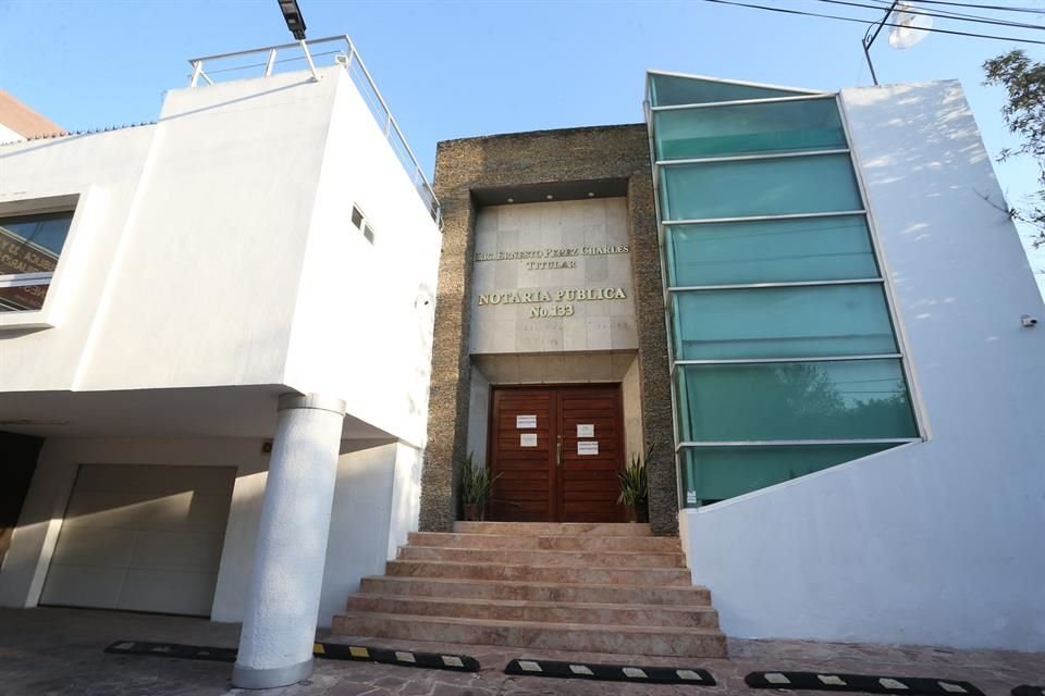 La Notaría Pública 133, en la Colonia Contry San Juanito, permanece cerrada al ser suspendido su titular por el Estado por un año.