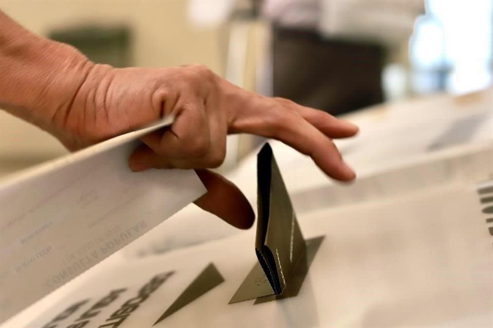 Los comicios se realizan tras un aplazamiento de 4 meses por la pandemia.