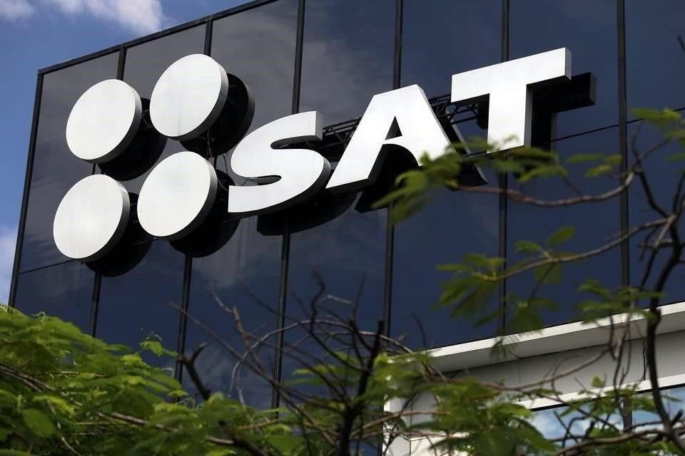 El INAI señala que se permite al SAT lucrar con datos personales de los contribuyentes, sin su consentimiento previo.