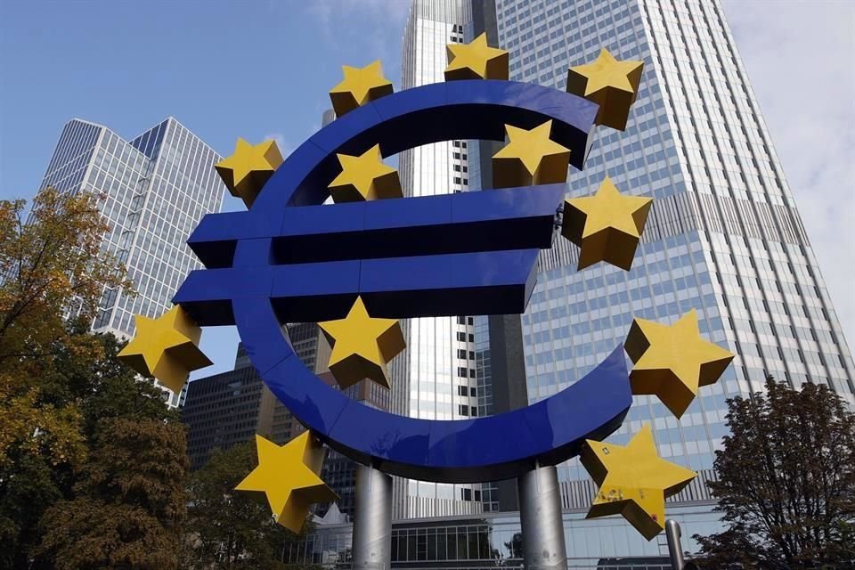 En la zona euro, los rendimientos italianos a 10 años bajaron hasta 8 puntos básicos.