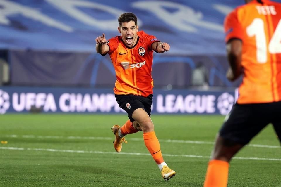 Manor Solomon aprovechó un gran detalle de Tete y puso en ese momento el partido 3-0.