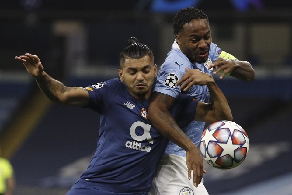 Corona no pudo desarrollar su mejor futbol al ataque.