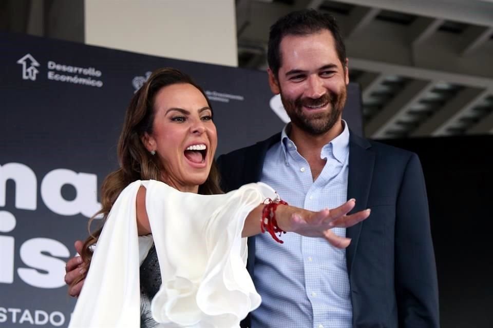 Kate del Castillo y Manuel García Rulfo fueron los conductores en la presentación de la iniciativa.