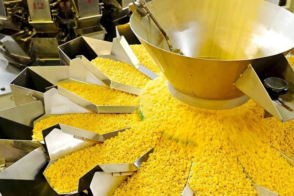 A partir de 1960, la sopa de pasta comienza a empacarse para su comercialización y llega a más lugares de la República Mexicana, principalmente al sur.