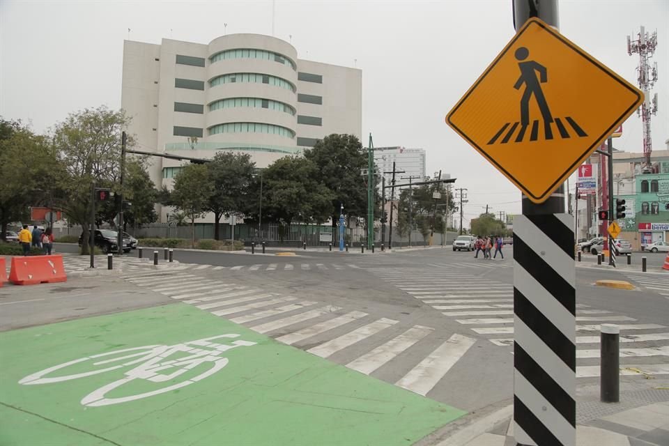 Las banquetas pasaron de 2 metros hasta 8 y 10 metros.