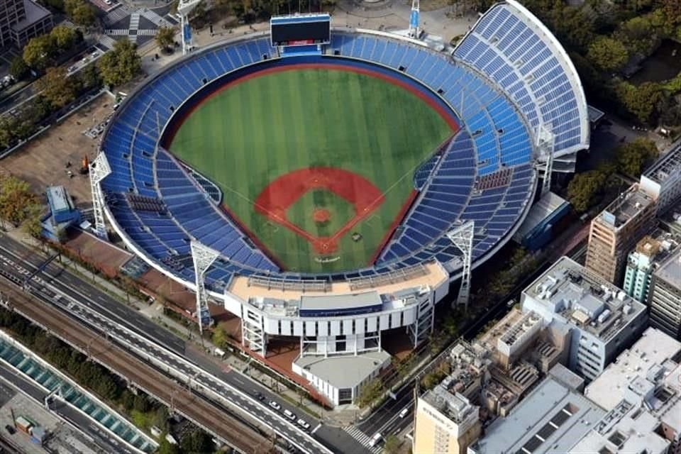 Japón usa la tecnología para cuidar a los asistentes a los estadios.
