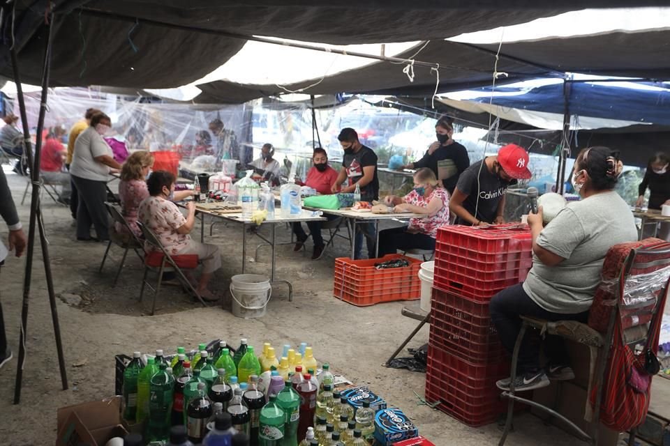 Mercado en la Colonia Florida.