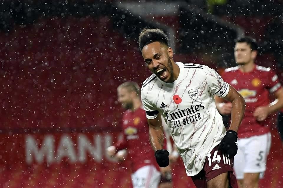 Pierre-Emerick Aubameyang anotó de penal el único tanto del partido.