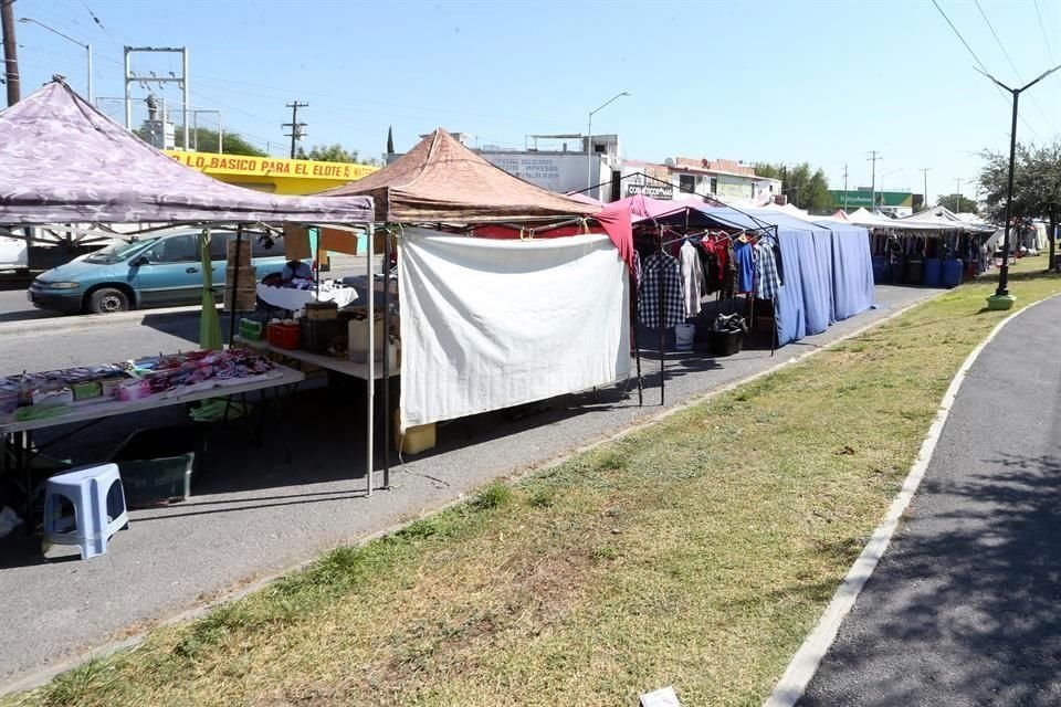 El Gobernador accedió a permitir la instalación de mercados rodantes los fines de semana para la venta de artículos de primera necesidad.