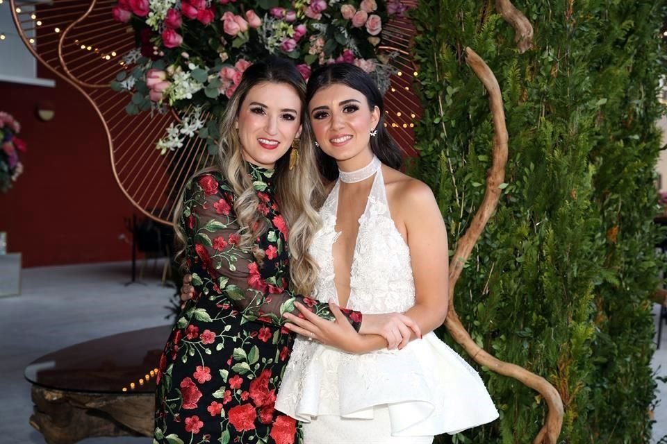 Mariana Grijalva y Daniela Grijalva