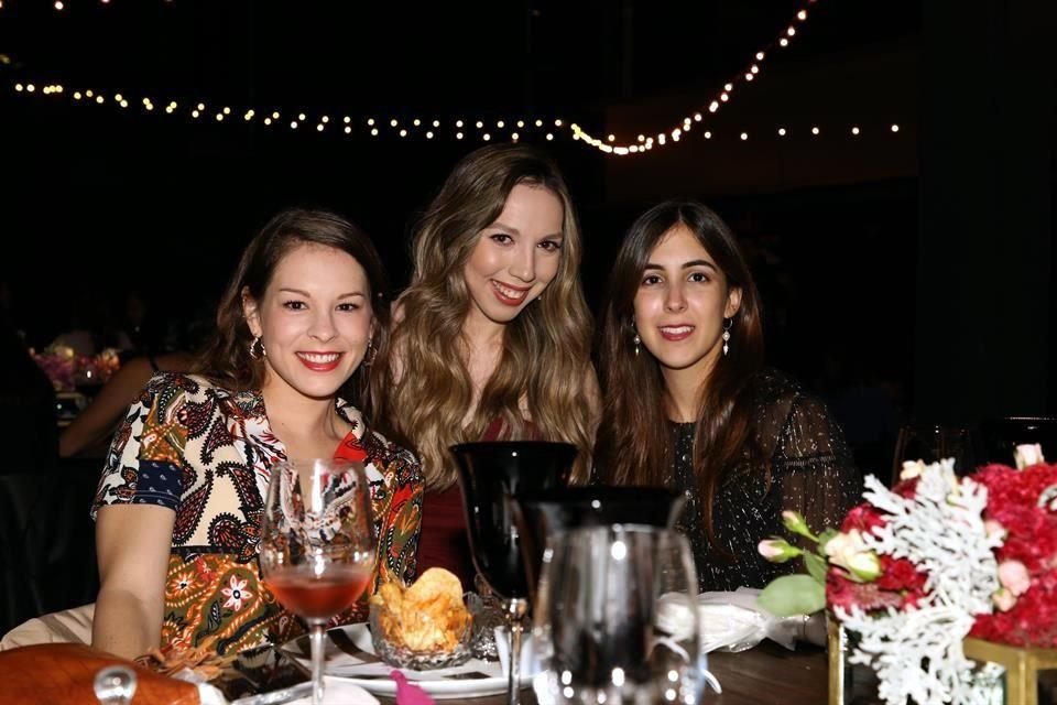 Iana Dubois, Tanya Rodríguez y Lucía Lozano