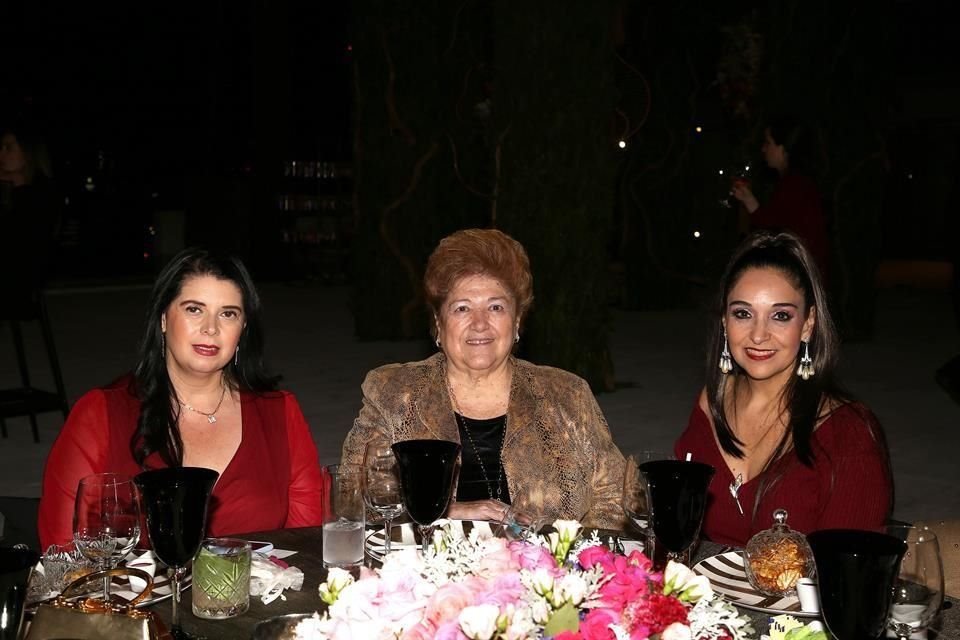 Aidé Castro, Bertha Lozano y Bertha Castillo