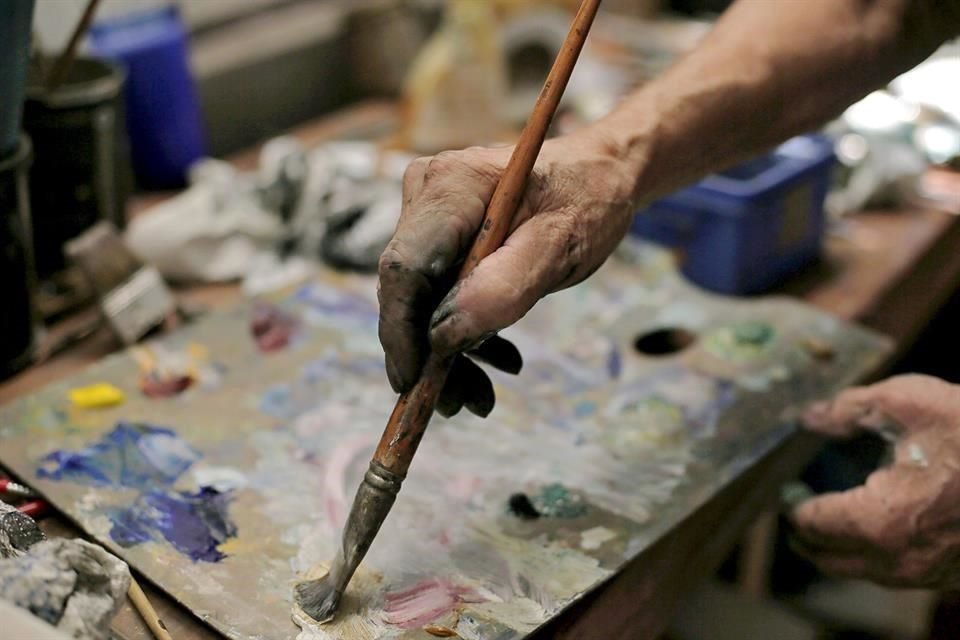 'No pensé en algún momento ser pintor: yo nací pintor', dice el artista que cumplirá 77 años el 14 de noviembre.