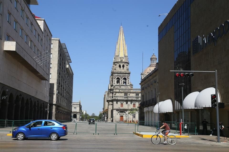 En el último domingo del 'botonazo' fue muy poca la ciudadanía que arribó al Centro Histórico de Guadalajara para recorrer sus calles.