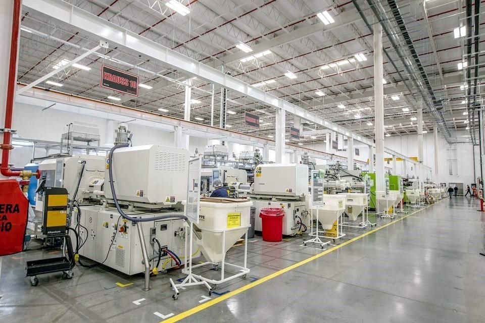 La empresa creció sus instalaciones a 300 mil pies cuadrados, lo que les permitirá generar un máximo de 2 mil 500 empleos para el 2021.