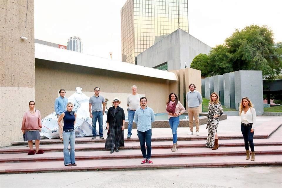 Gerardo Páez, Adrián Procel, Gerardo Azcúnaga, Leo Marz, Dani Ostos, Roberta Barrera, Verónica González Casas, Eliud Nava, Lorenia Canavati, Alejandra Fernández y Bárbara De Hoyos