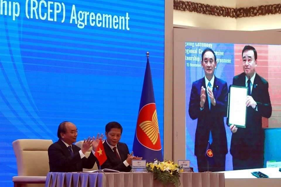 La RCEP comenzó a negociarse en 2012 en el seno de la ASEAN con otros países con los que el bloque ya tenía tratados de libre comercio: Australia, China, Corea del Sur, Japón, India, Nueva Zelanda.