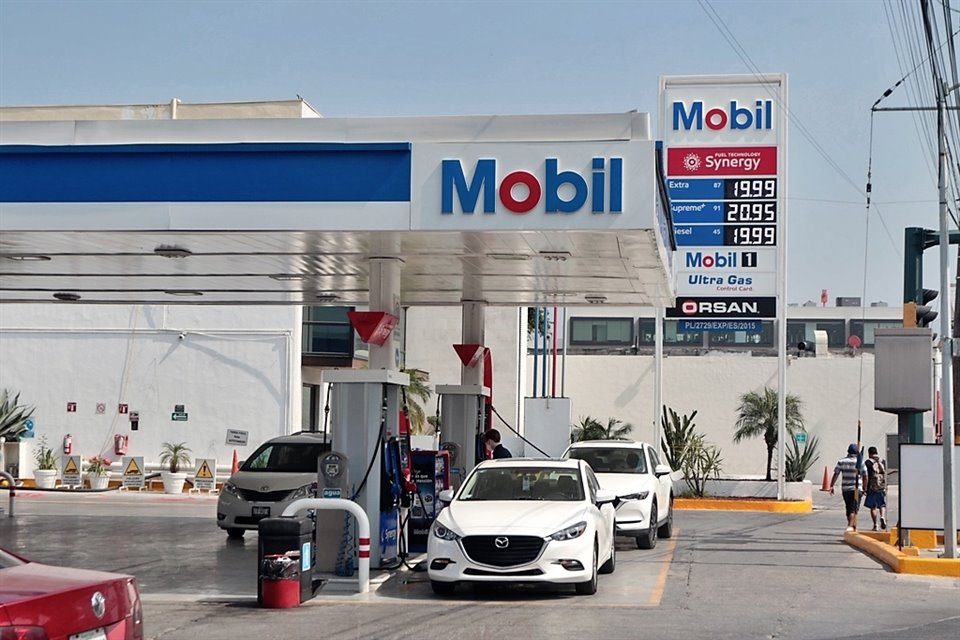 Nuevamente una gasolinera de San Pedro destacó como la más cara de todo el país en la venta de gasolina regular. 