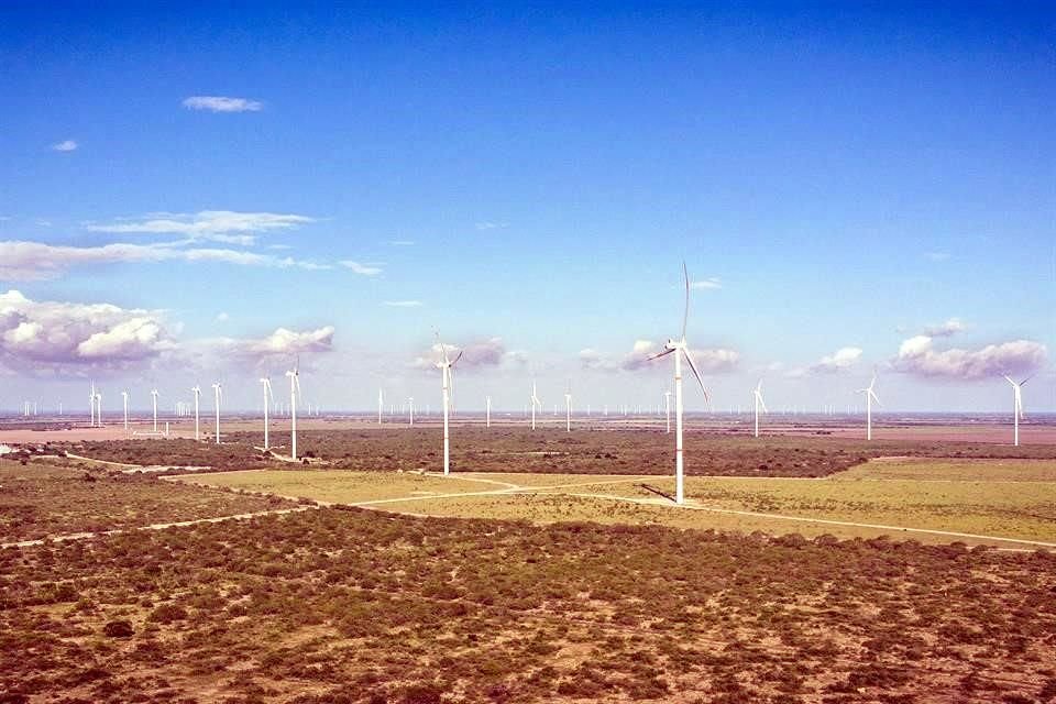 Coparmex hizo un llamado al Gobierno para que incorpore a las energías renovables dentro de los esquemas de generación de electricidad.