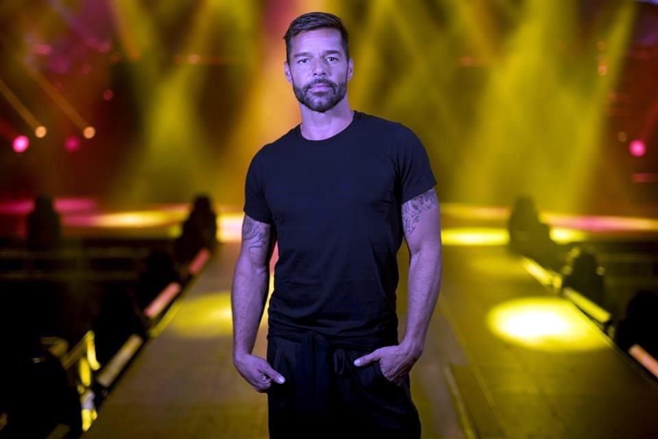 Ricky Martin reveló que tiene un par de embriones esperando por si le apetece agrandar su familia.