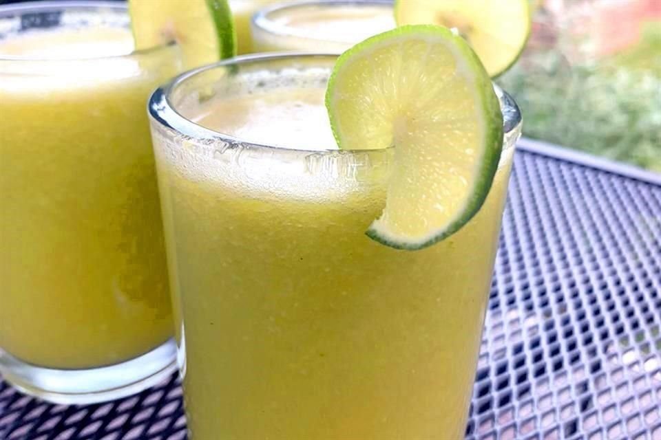 Jugo de manzana con jengibre
