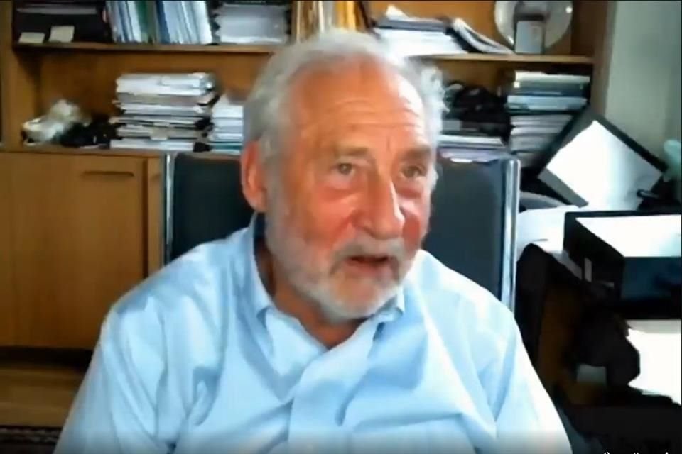 Joseph Stiglitz insistió en que 'hay una necesidad de una profunda reestructuración de deuda' de países con exceso de deuda que no pueden resistir la tormenta del Covid-19.