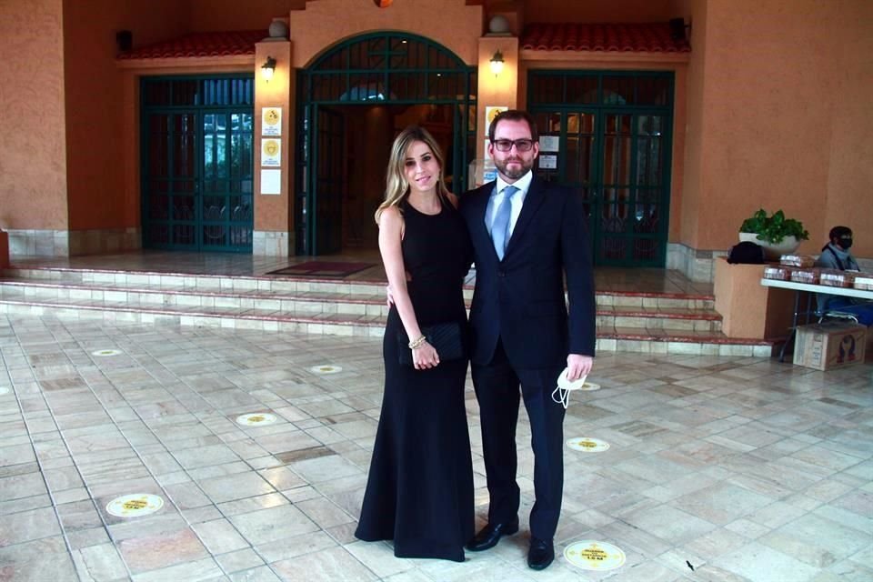 Jéssica Rodríguez de González y Jorge Eugenio González