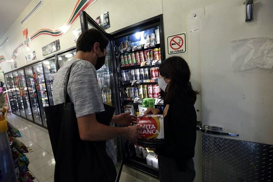 En ocho alcaldías capitalinas se suspenderá la venta de alcohol a partir de hoy, hasta el domingo 29 de noviembre.