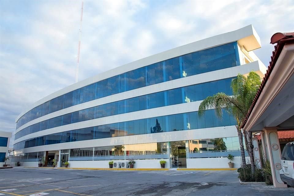 La Oferta Educativa y Compromiso Académico de la Universidad, abarca 28 carreras de Licenciatura, Ingeniería, Arquitectura y Ciencias Jurídicas, además de Contaduría y Administración.