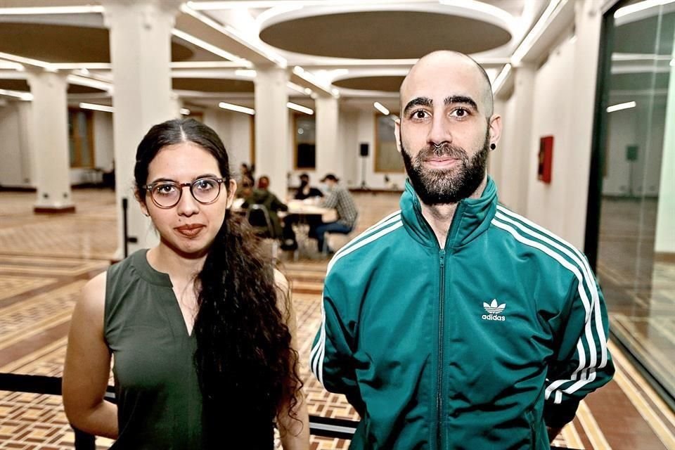 Los instructores fueron David Gmez Abad, coordinador nacional de la iniciativa slowU, y Valentina Snchez Ayluardo, asesora de proyectos autnomos.