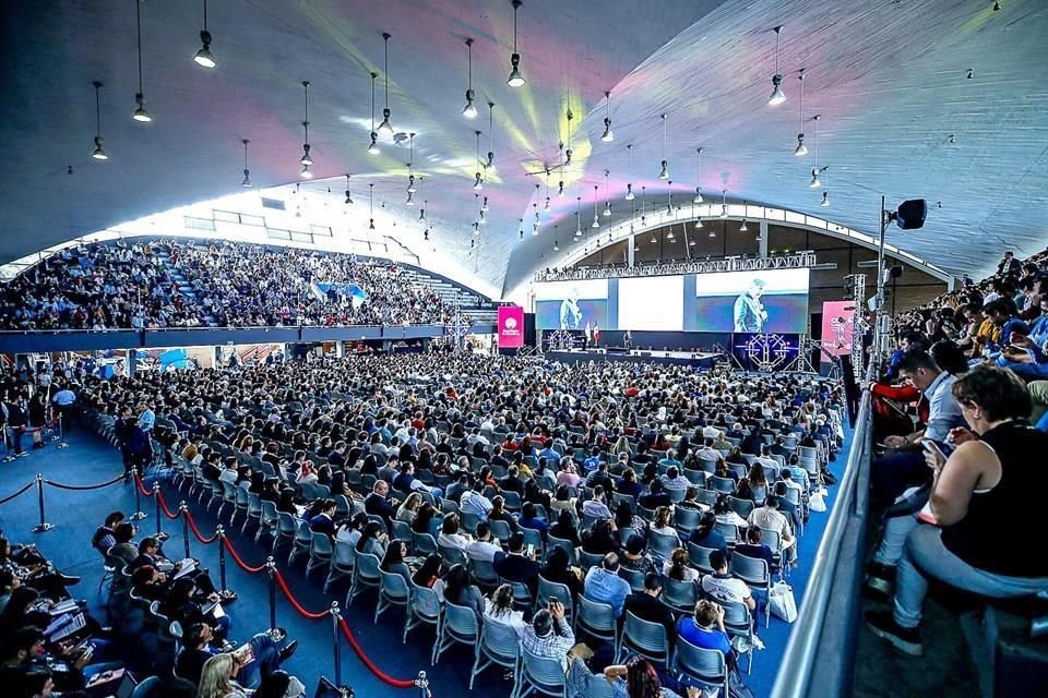 La edición 2019 reunió 3 mil 800 participantes de 20 países.
