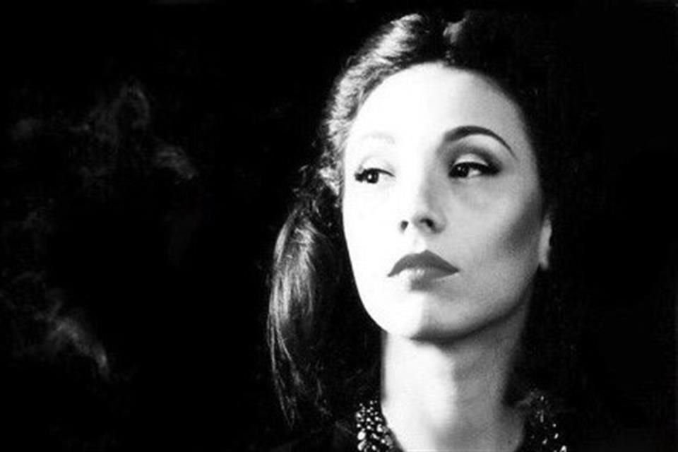 La actriz Rita Elmôr tiene experiencia en cine y teatro interpretando a la autora brasileña.