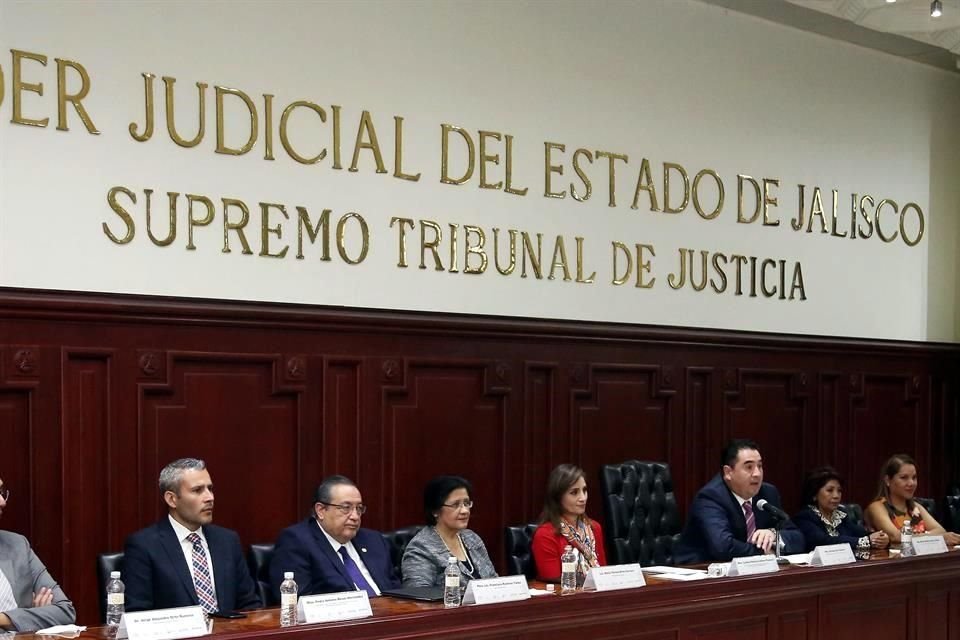 El Supremo Tribunal de Justicia y el Consejo de la Judicatura se integraron al sistema MIDE Jalisco en Red para evaluar su trabajo. 