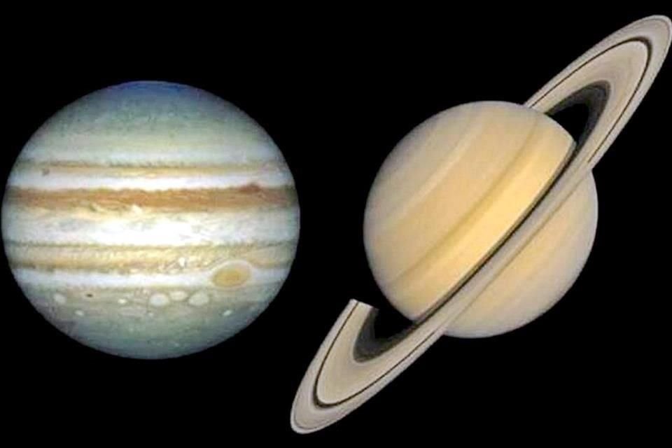 La conjunción estará visible alrededor de las 18:15 horas en el horizonte suroeste. Para mejor visibilidad, escudriña el cielo con binoculares.