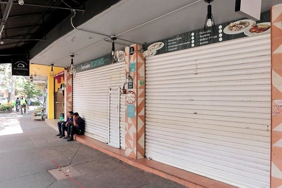 Los restaurantes sólo podrán ofrecer servicio a domicilio o comida para llevar.