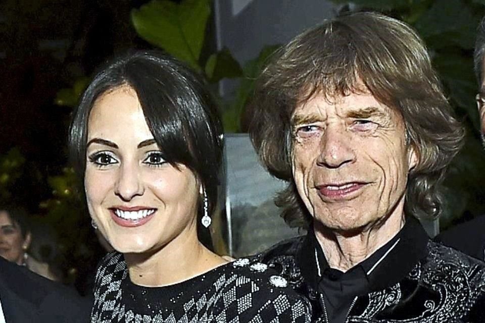 Mick, de 77 años, y su novia, de 33, compraron la propiedad por teléfono y sin visitarla, en Florida.