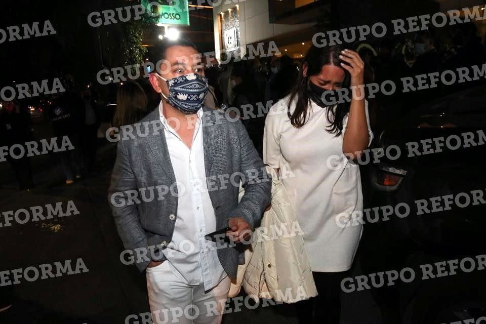 La diputada priista Mariana Fernández no podía ocultar su tristeza.