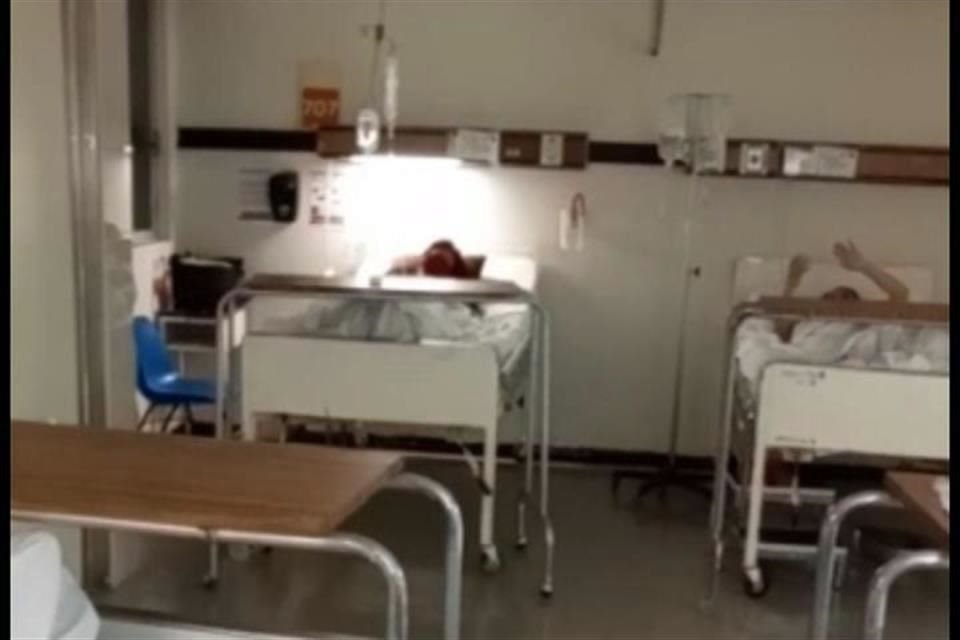 Familiares de pacientes señalaron que en el piso siete del Hospital General de Zona 33 del IMSS conviven pacientes sospechosos de Covid con otros que no tienen síntomas.