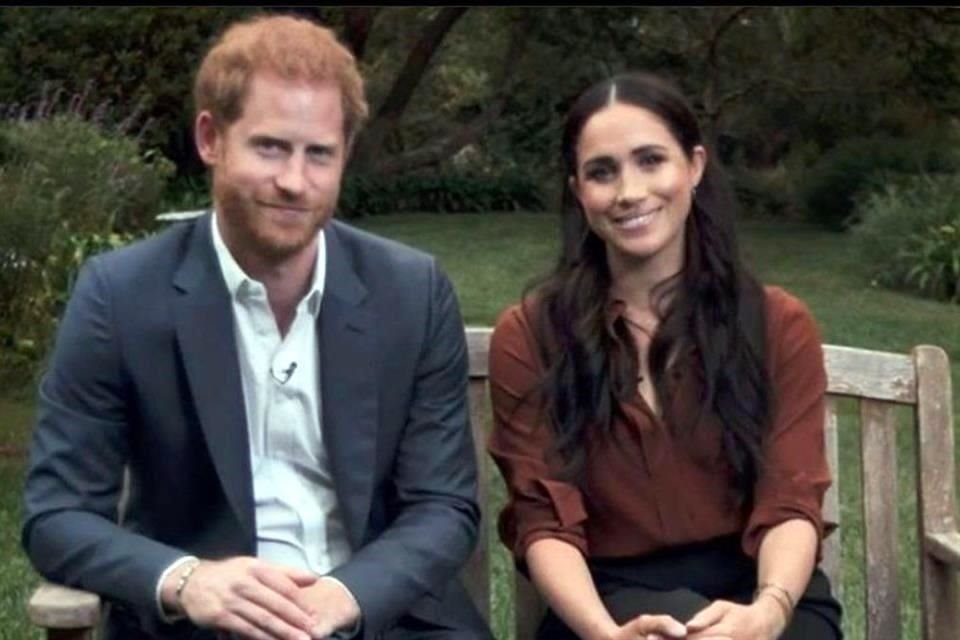 El Príncipe Enrique y Meghan Markle construirán centros de ayuda para desfavorecidos, el primer acto de la fundación Archewell.