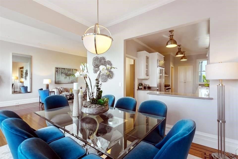 Home $weet home >> Winona Ryder