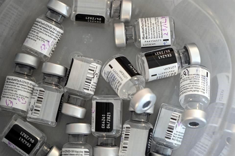 Empresas reconocieron apertura a la eventual importación de vacunas Anti-Covid para su comercialización, pero esperan facilidades de acceso.