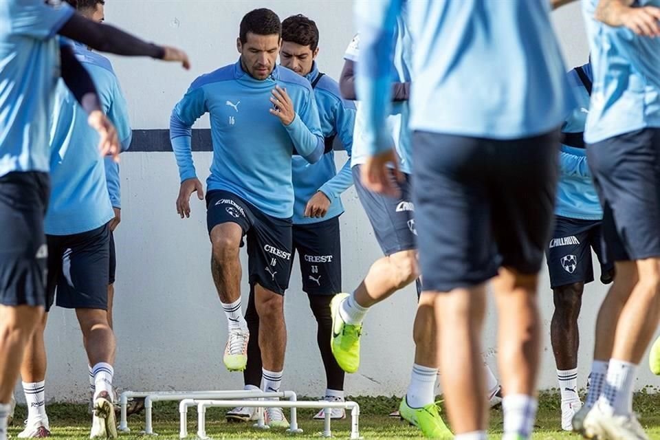 Los Rayados enfrentarán a Santos, su primer rival de la Liga MX en los partidos de preparación de Aguirre.