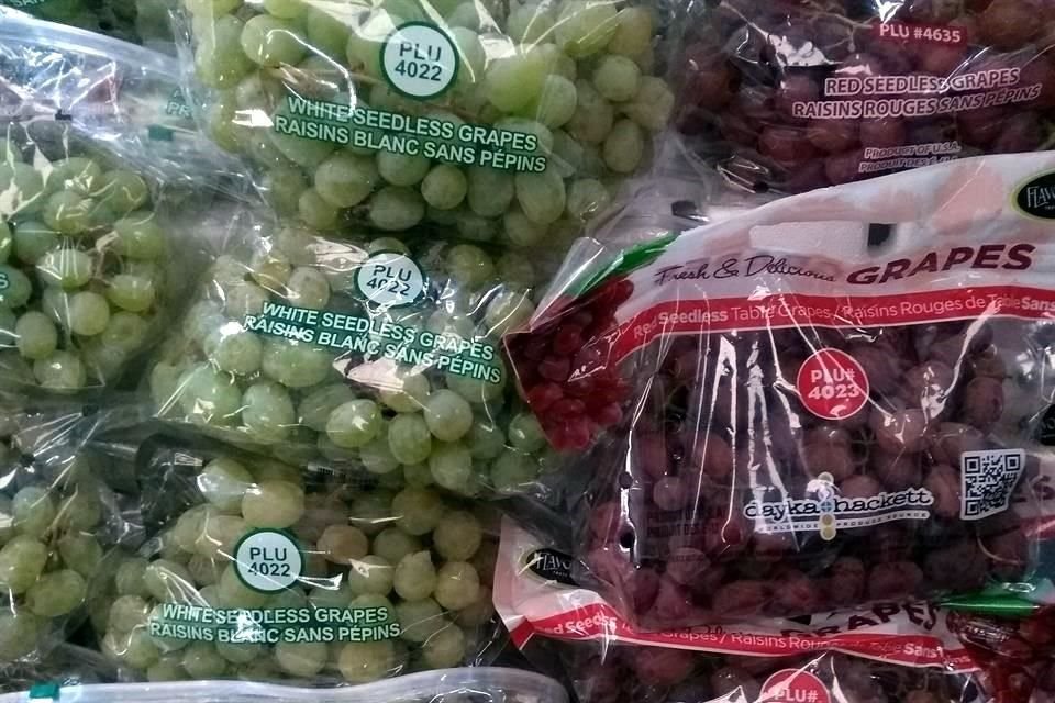 En la Calle 9 del Mercado de Abastos de Guadalajara pocos negocios cuentan con uvas a la venta.