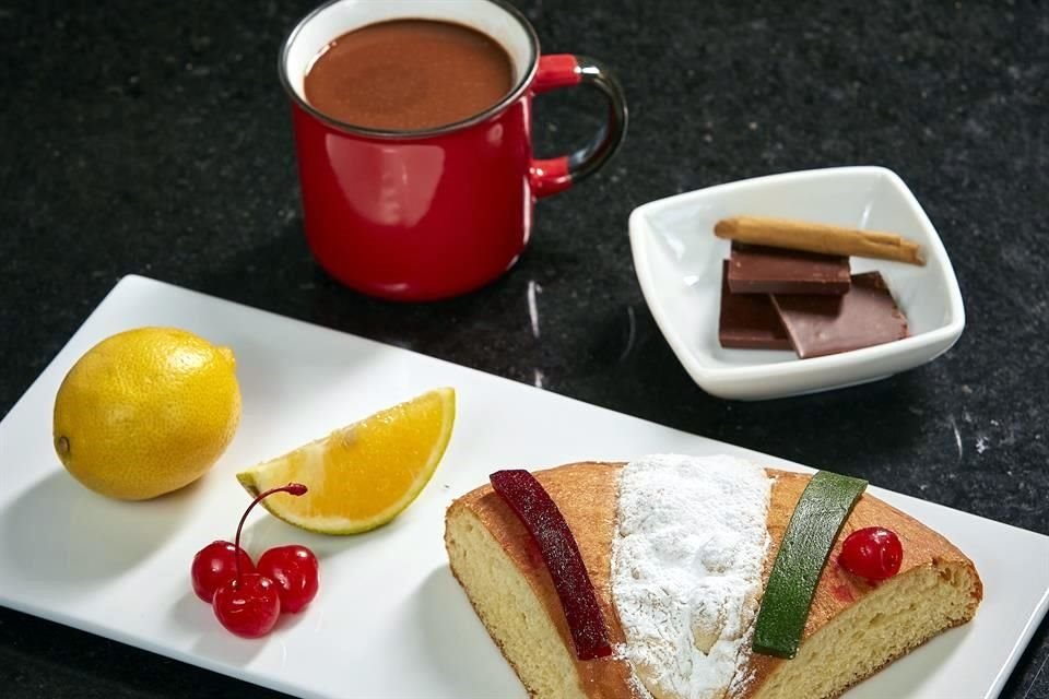 Las opciones para maridar tu Rosca de reyes no sólo incluyen un café o chocolate caliente; las posibilidades son infinitas.