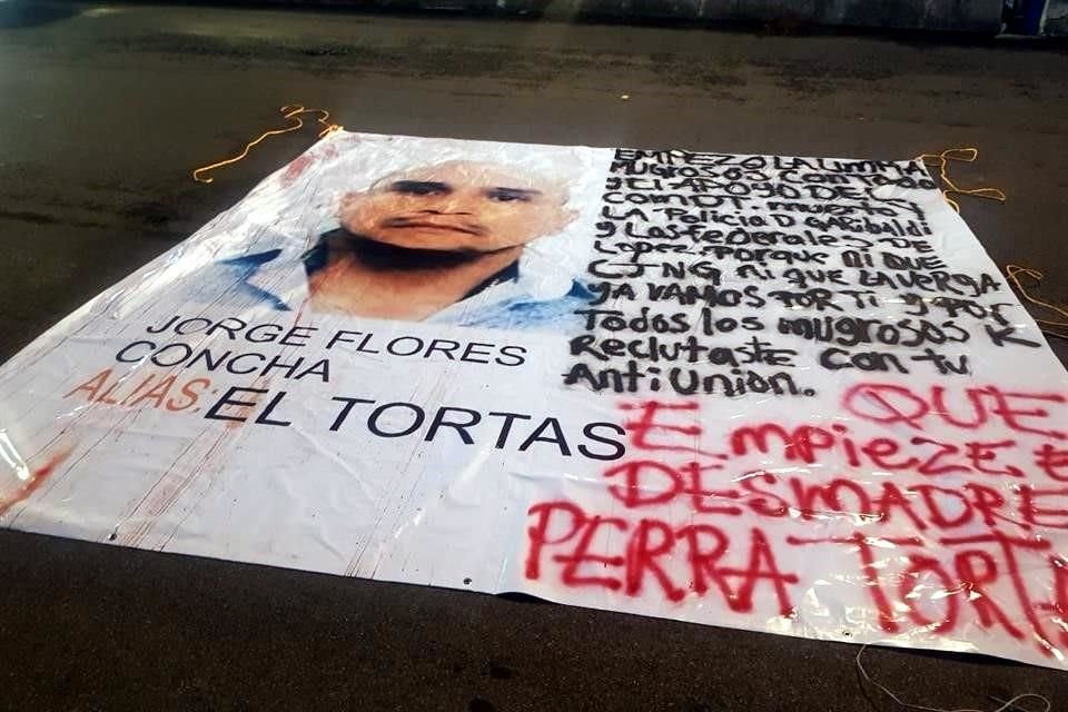 Además, en Flores Magón fue colgada una manta con un mensaje intimidatorio presuntamente atribuido a La Unión Tepito.