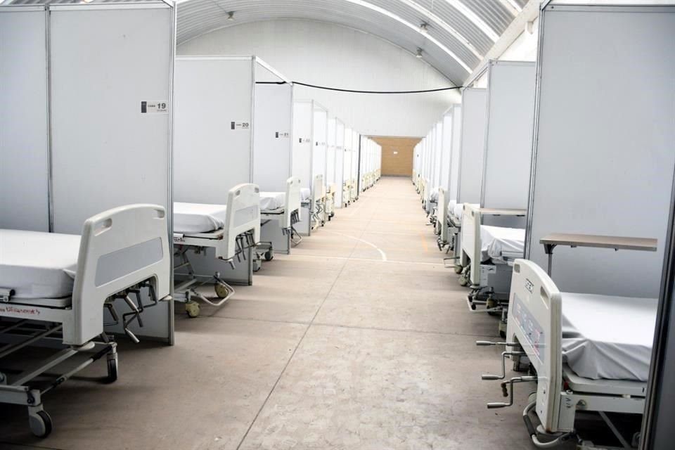 Para enfrentar la proyección de 10 mil camas ocupadas, la CDMX planea extender la capacidad hospitalaria a 11 mil 007
