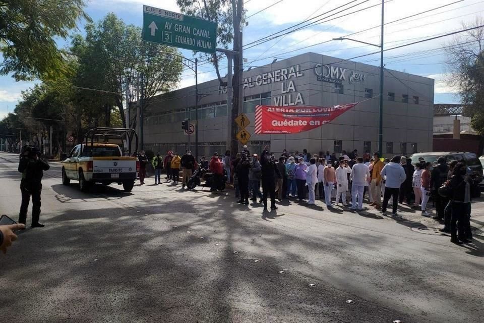 El personal médico liberó la vialidad.