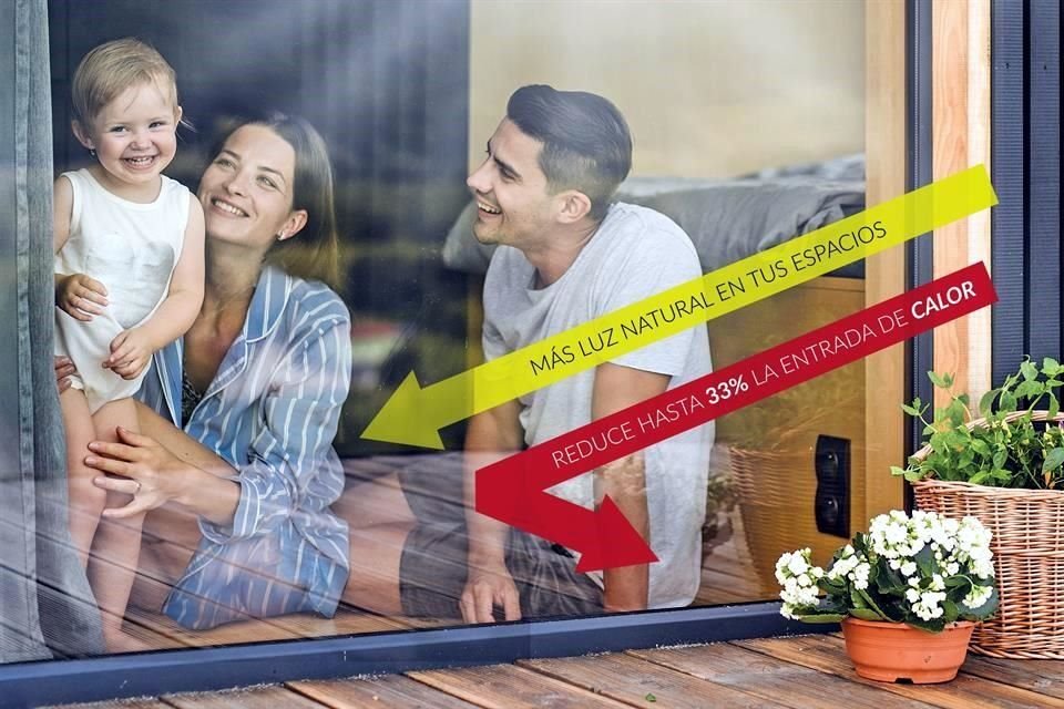 El nuevo vidrio LUMAX de Vitro, maximiza el ingreso de iluminación natural y a la vez detiene la radiación incomoda del sol y elimina el efecto espejo en el interior.